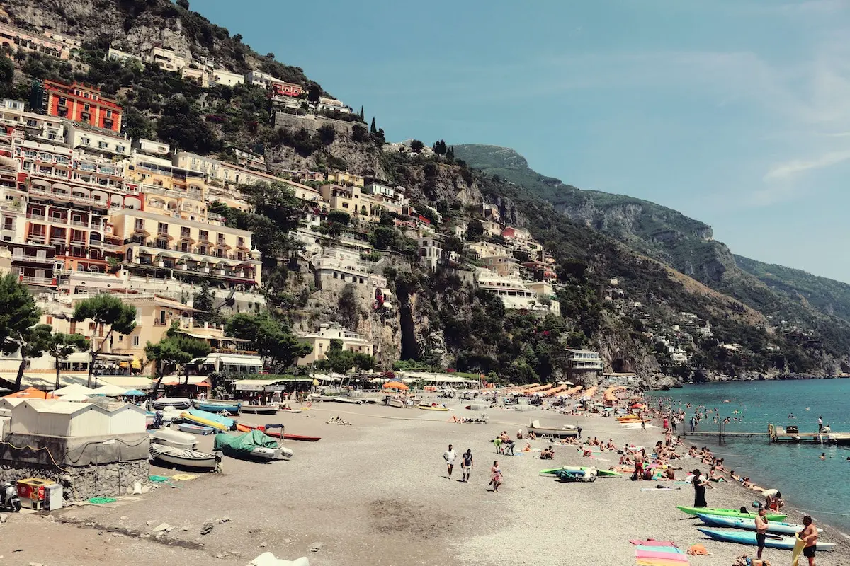 Ein Strand in Süditalien