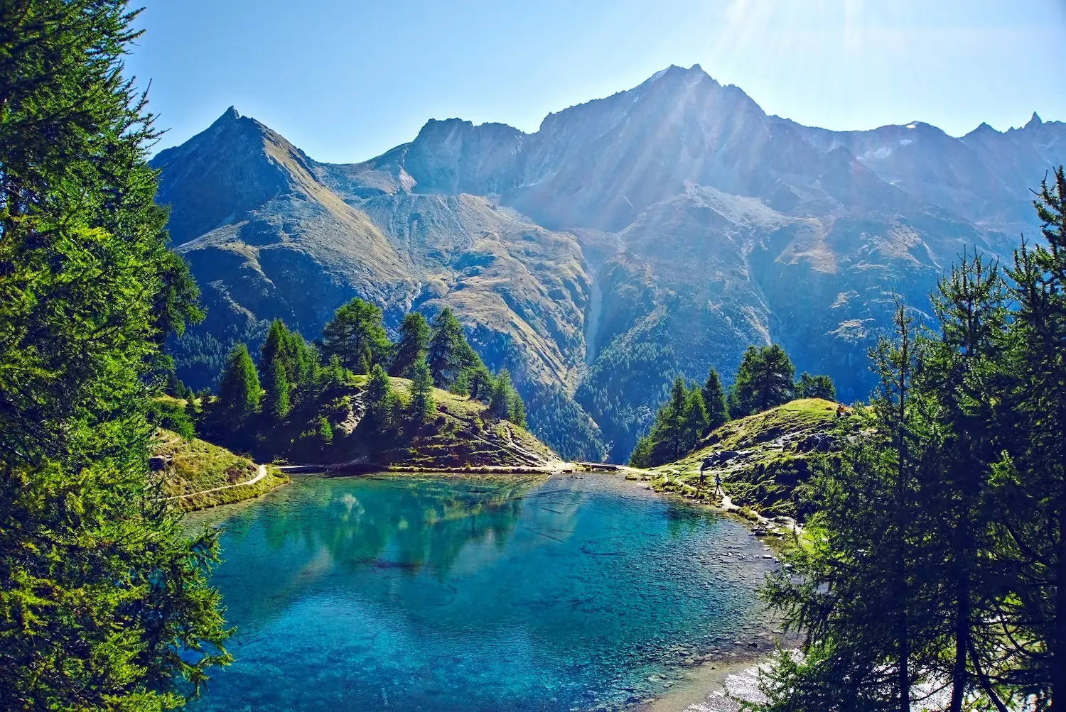 Sobald wir diese Details zur Kapitalauszahlungssteuer meiner beruflichen Vorsorge geklärt haben, geht's wieder auf Wandertour (zum Blausee in Arosa)! (Quelle: wallis.ch)