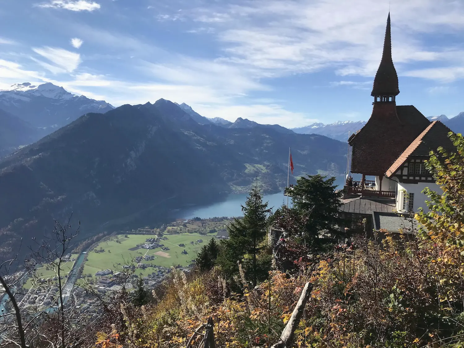Interlaken vu du sommet du Harder Kulm: le genre de journée qu'on s'offre quand on a du temps