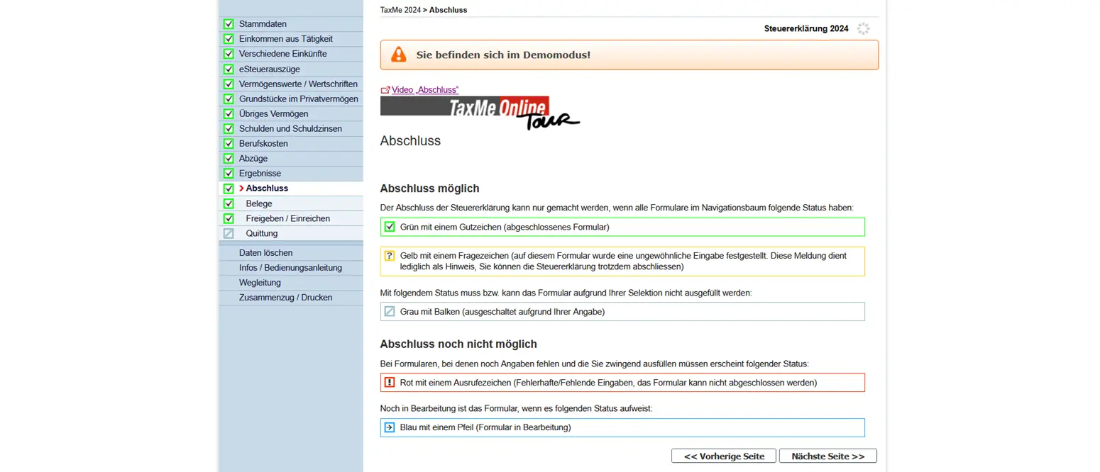 Abschlussstatus der Steuererklärung in TaxMe mit Prüfhinweisen und Formularstatus